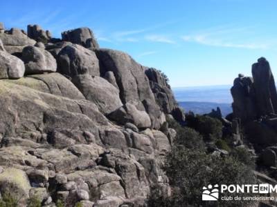 Senderismo Sierra de la Cabrera; pueblos abandonados cerca de madrid; senderismo el pardo